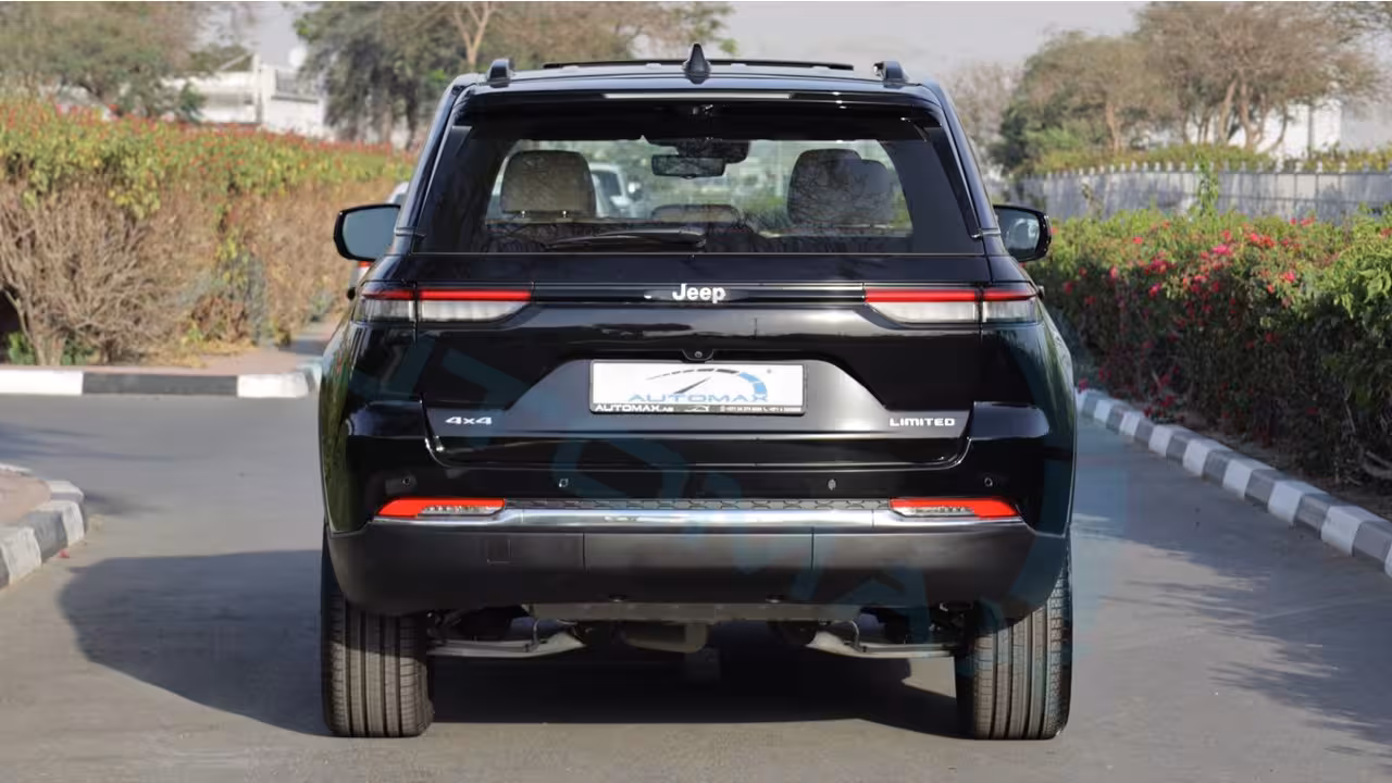 2025 Jeep Grand Cherokee photo 5