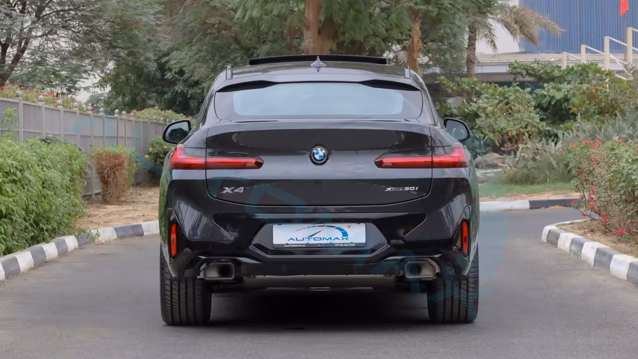 2025 BMW X4 photo 5