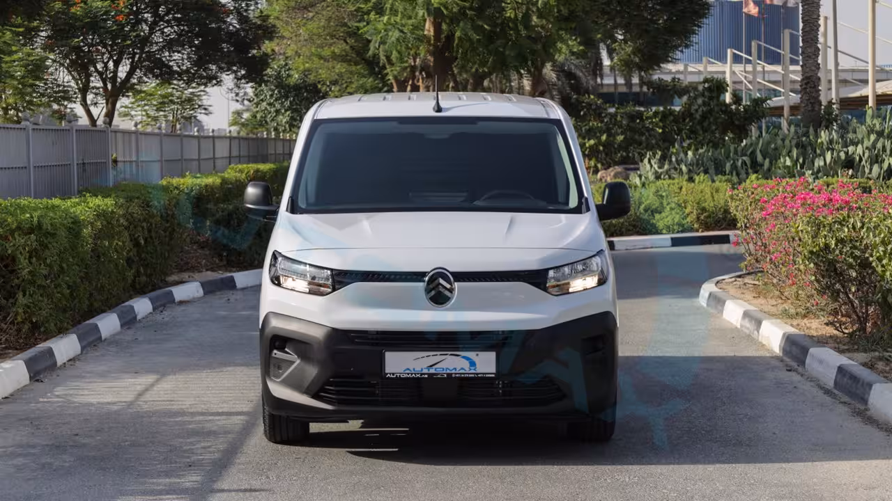 2026 Citroen Berlingo photo 2
