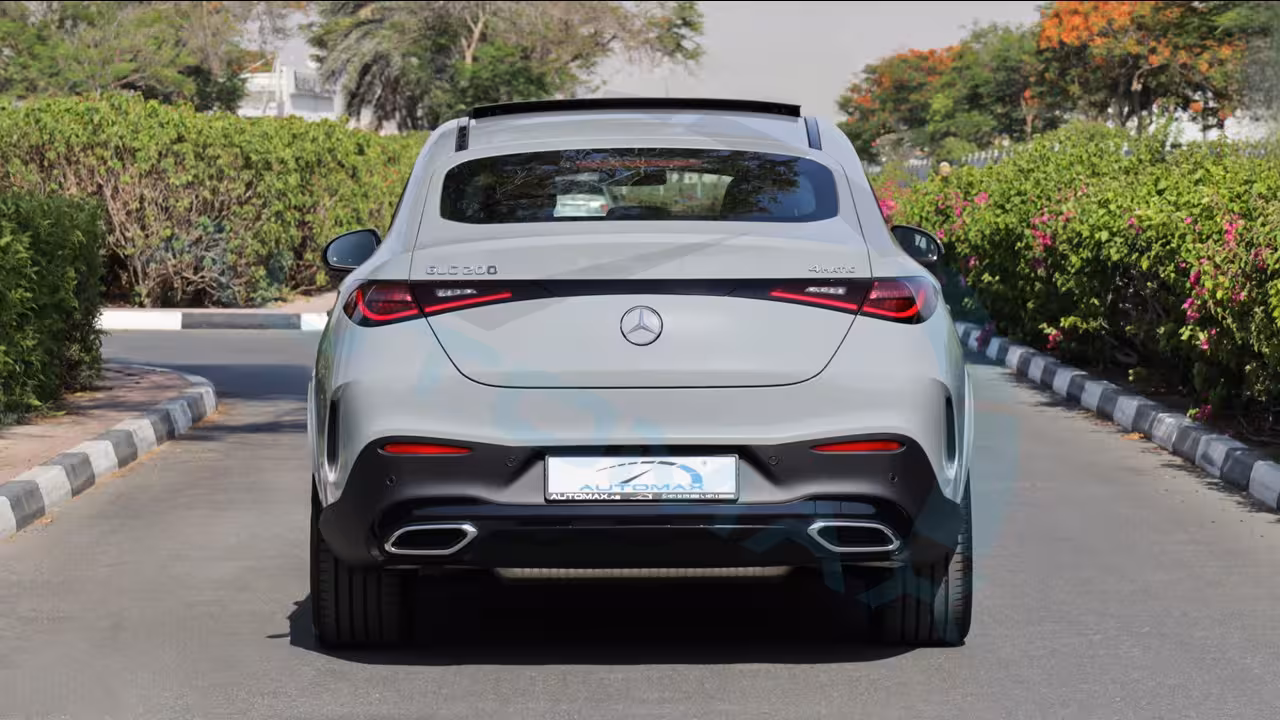 2026 Mercedes-Benz GLC photo 4