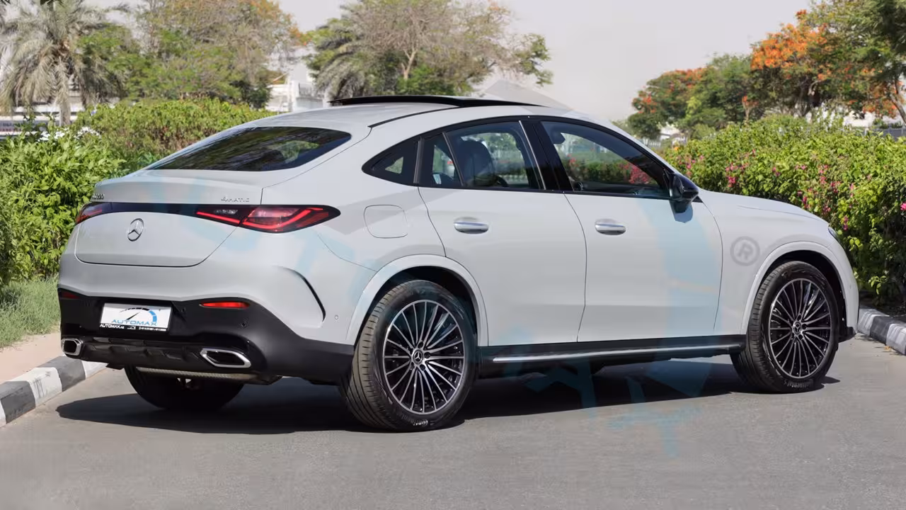 2026 Mercedes-Benz GLC photo 5