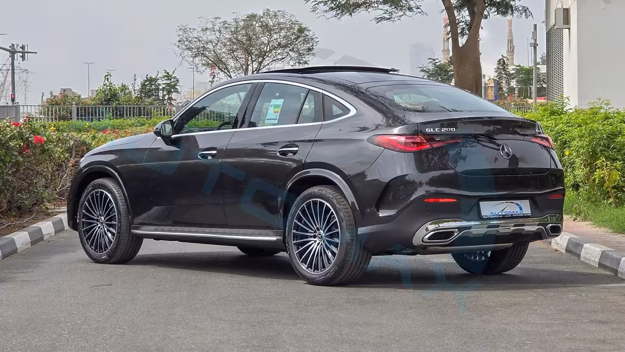 2026 Mercedes-Benz GLC photo 3