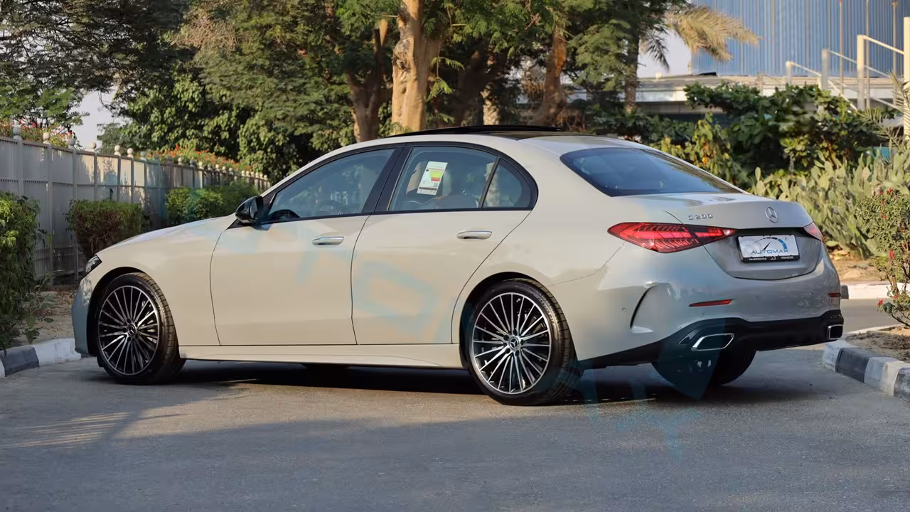 2026 Mercedes-Benz C-Class photo 4
