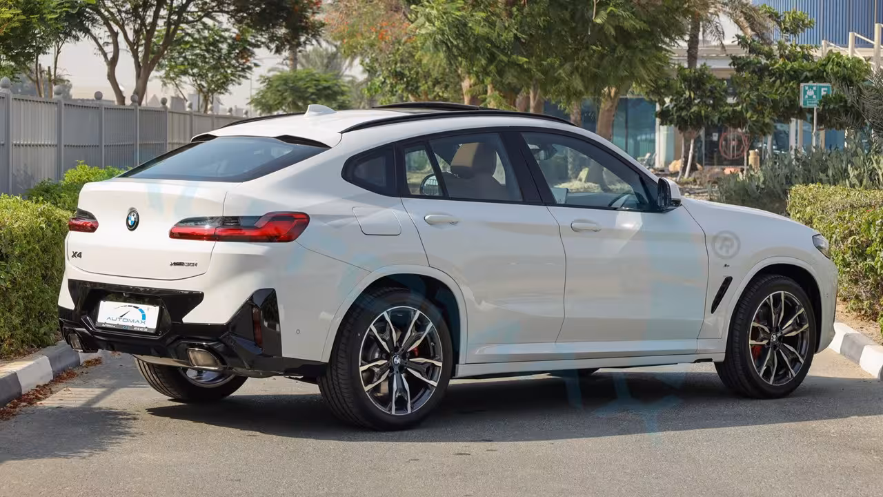 2025 BMW X4 photo 5