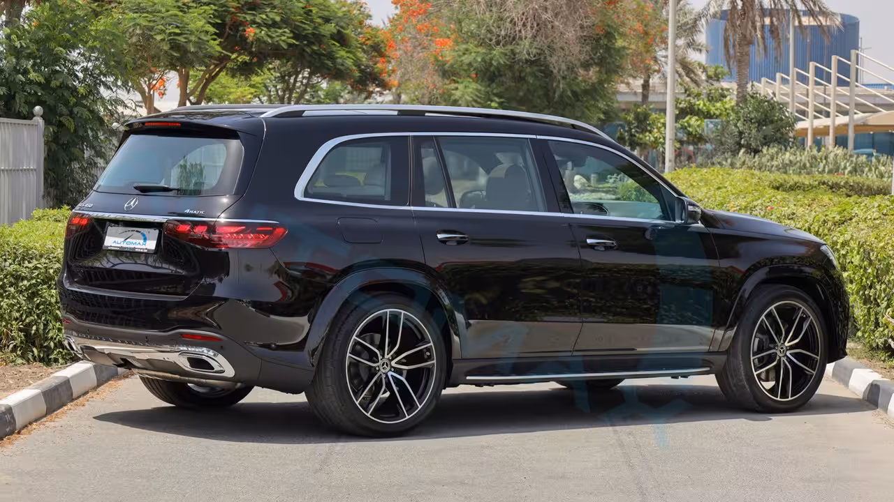 2026 Mercedes-Benz GLS photo 5