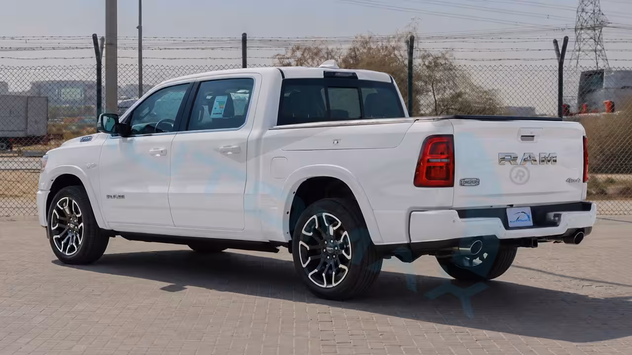 2026 Ram 1500 photo 3