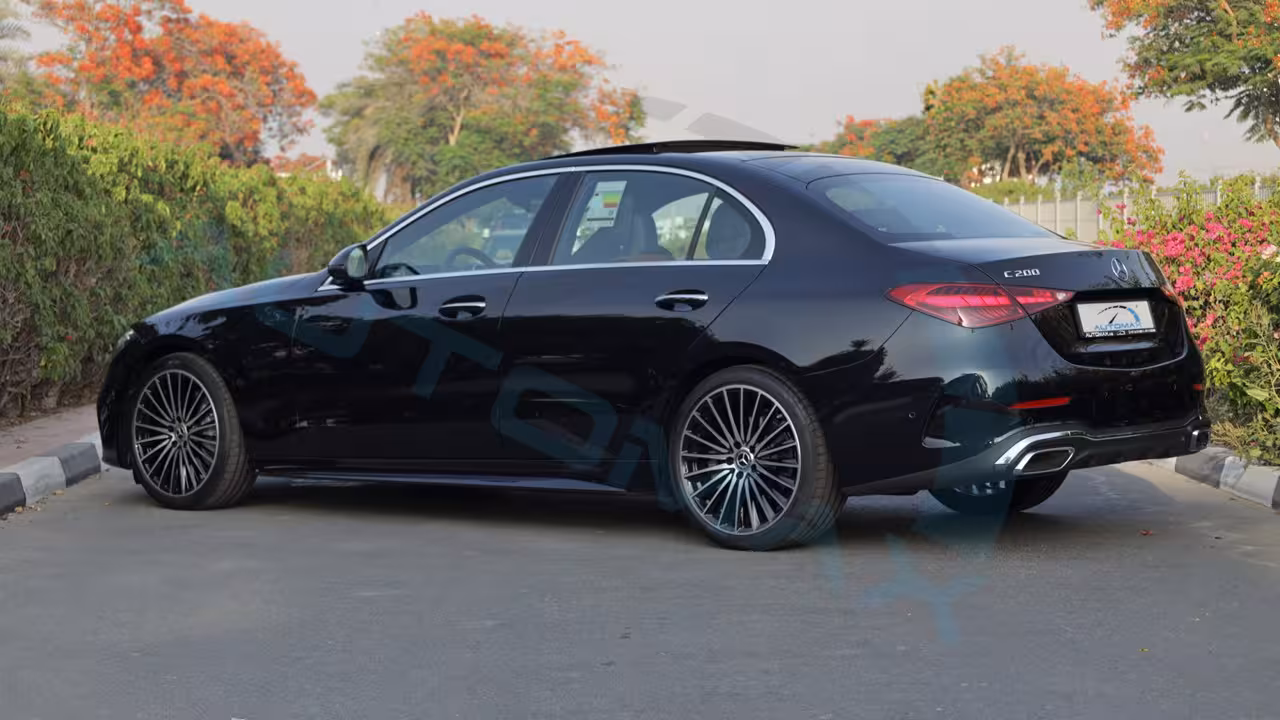 2026 Mercedes-Benz C-Class photo 3