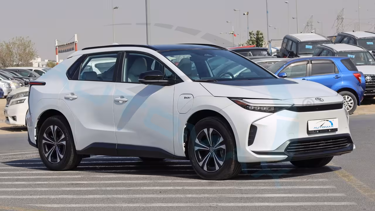 2024 Toyota bZ4X photo 2