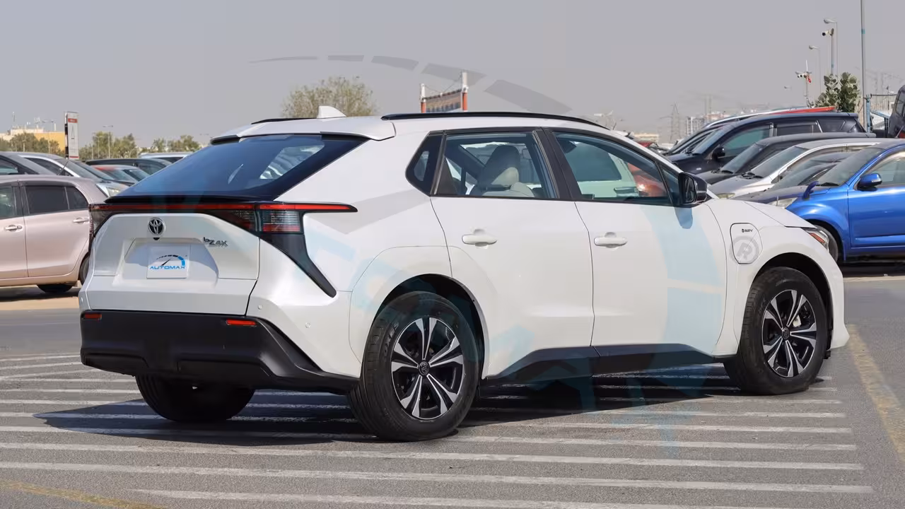 2024 Toyota bZ4X photo 5