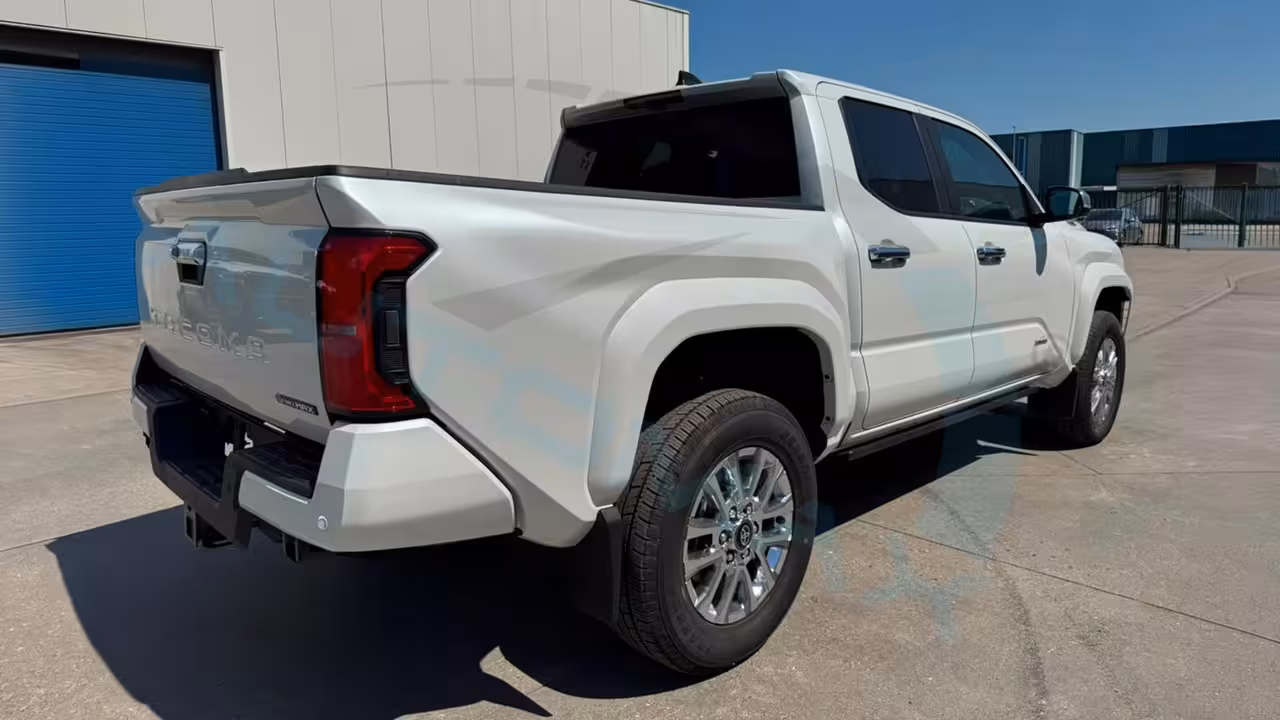 2026 Toyota Tacoma photo 5