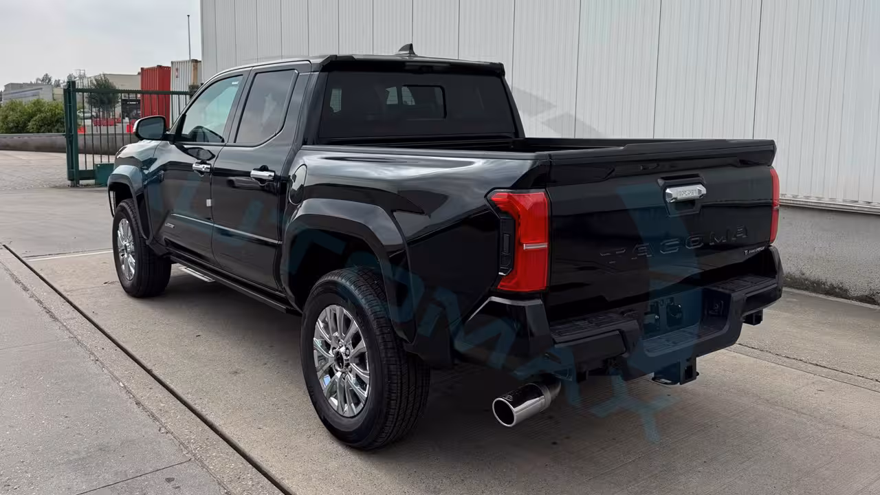 2026 Toyota Tacoma photo 3