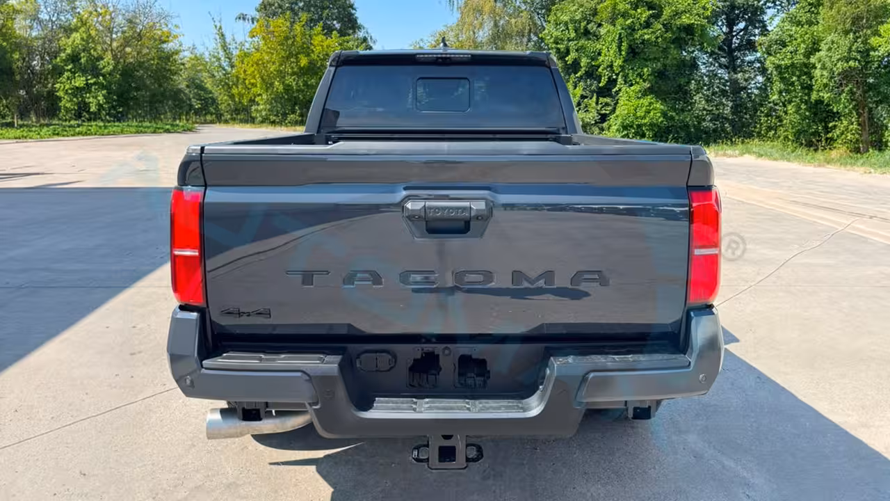 2026 Toyota Tacoma photo 4