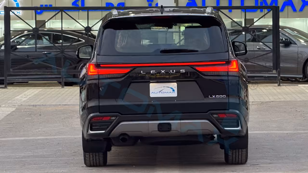 2026 Lexus LX photo 4
