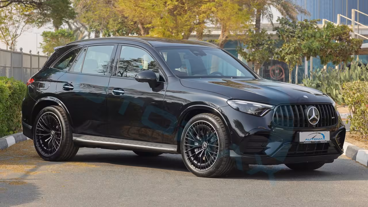 2026 Mercedes-Benz GLC photo 2