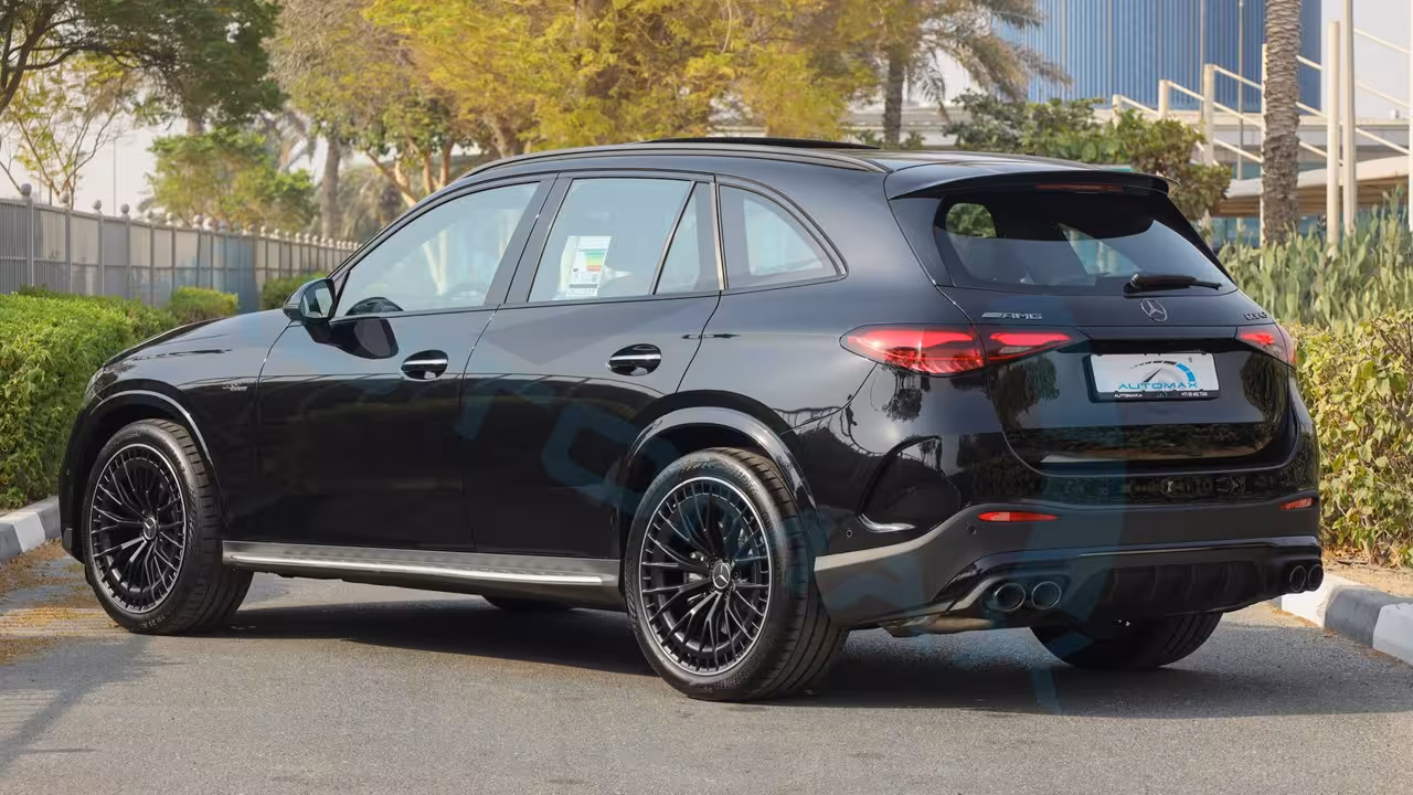 2026 Mercedes-Benz GLC photo 3