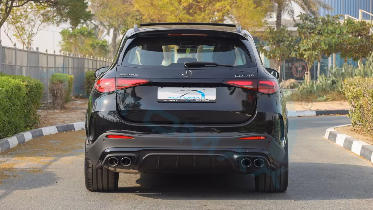 2026 Mercedes-Benz GLC photo 4