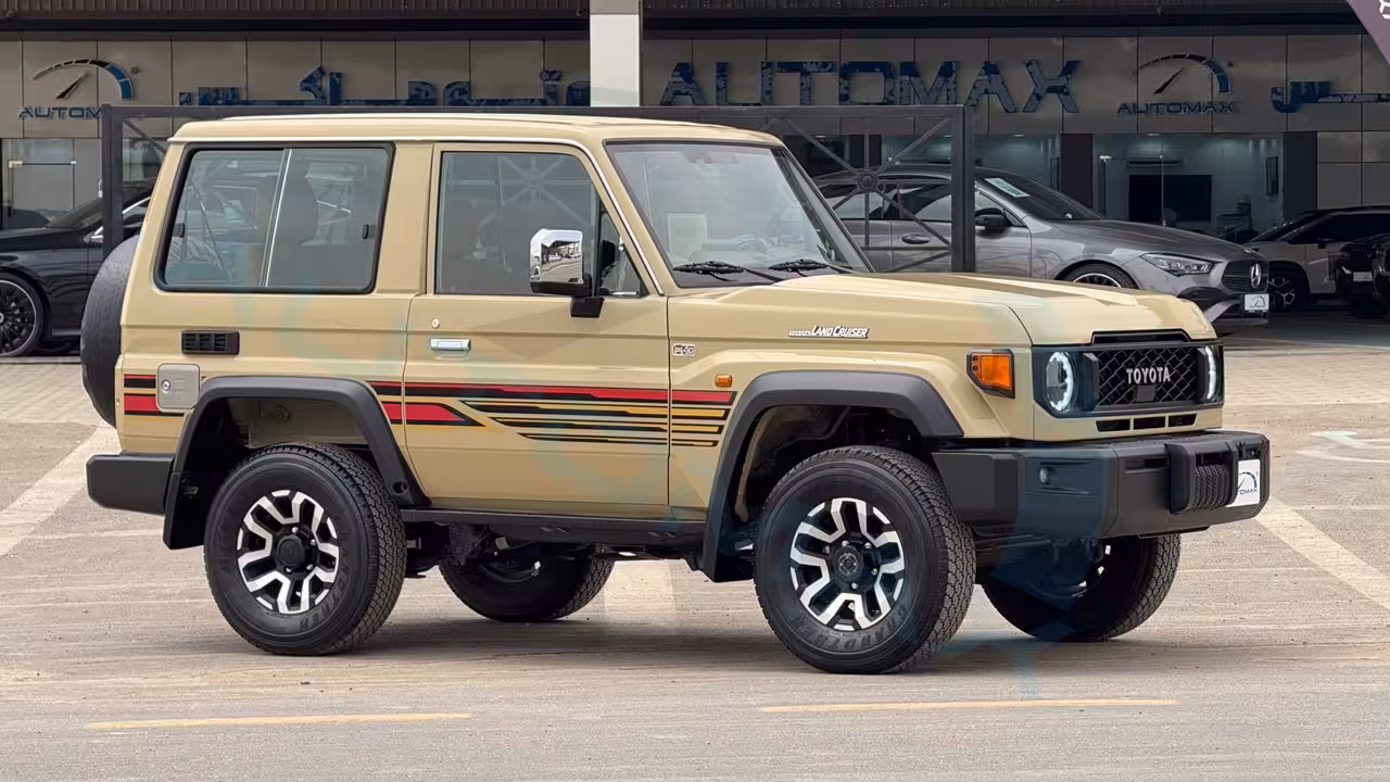 2025 Toyota Land Cruiser photo 2
