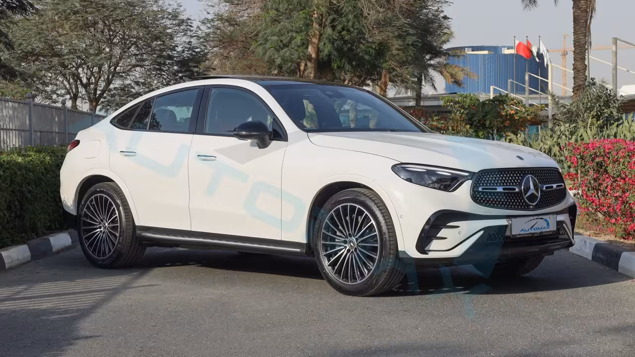 2026 Mercedes-Benz GLC photo 2