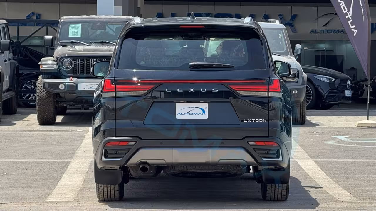 2026 Lexus LX photo 4