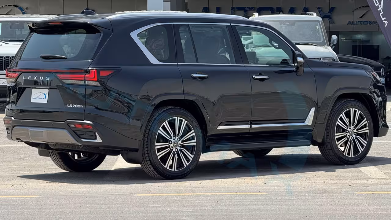 2026 Lexus LX photo 5