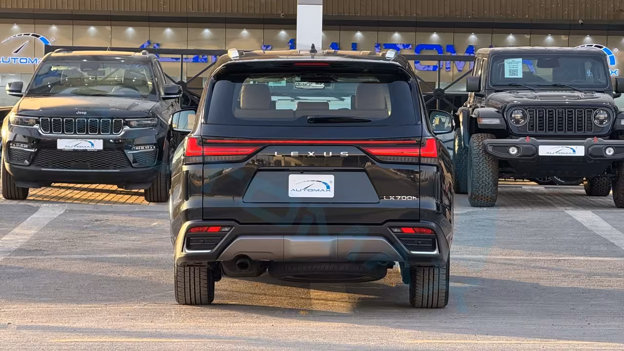 2026 Lexus LX photo 4