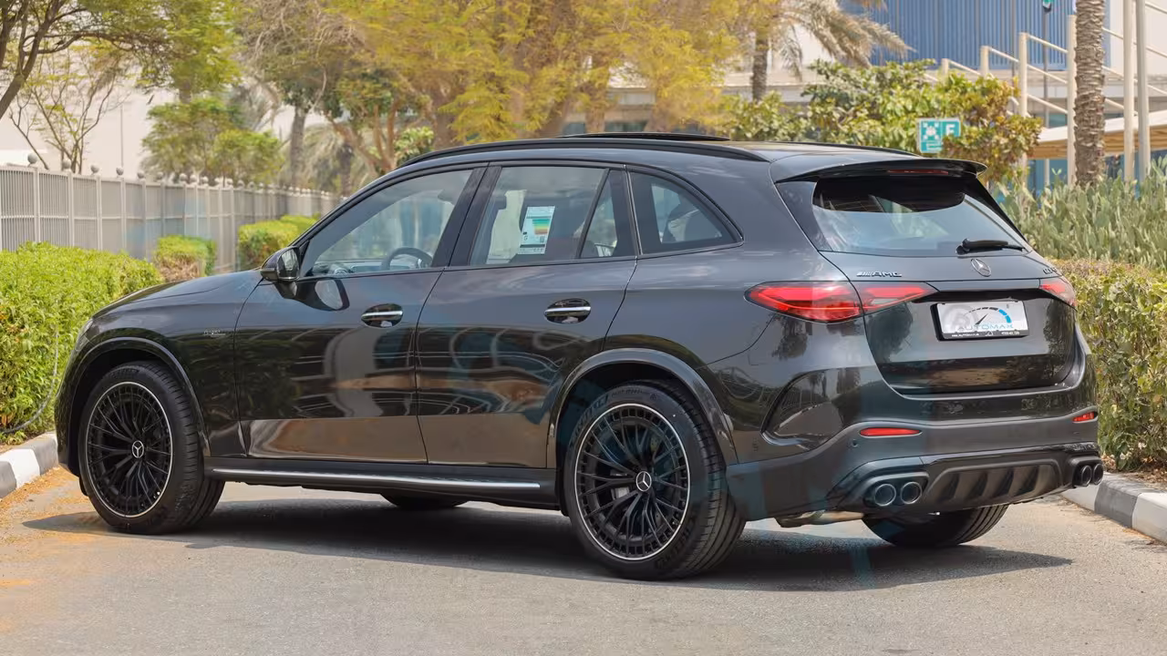 2026 Mercedes-Benz GLC photo 3