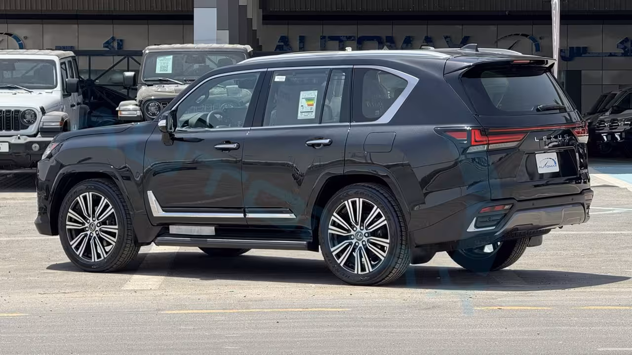 2026 Lexus LX photo 3