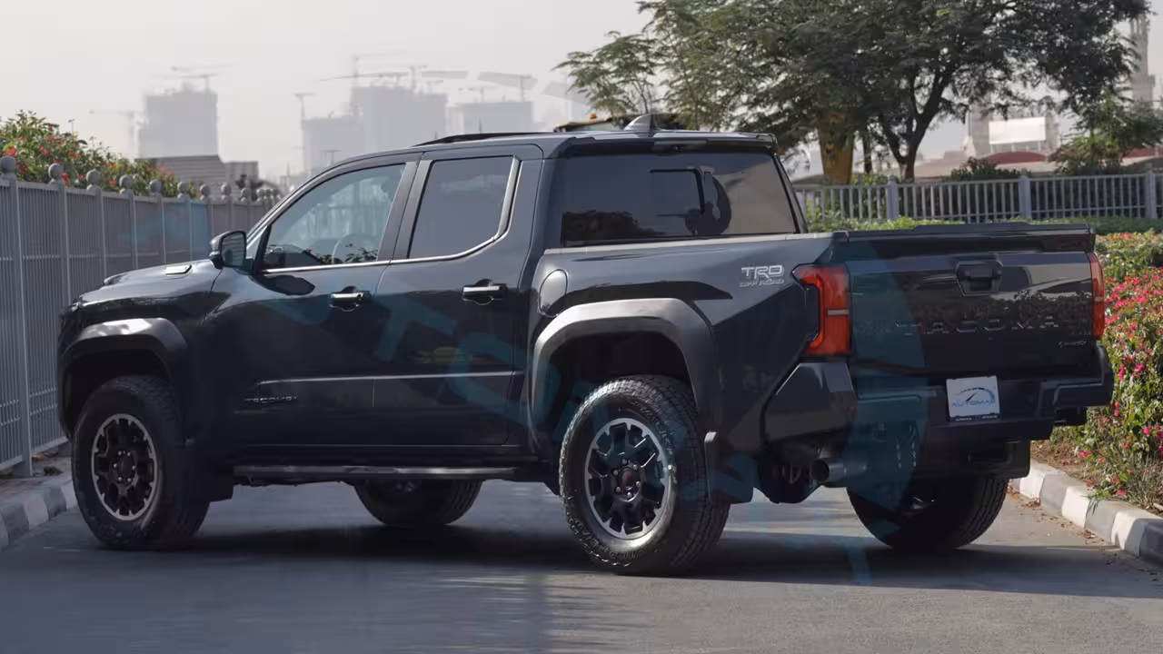 2026 Toyota Tacoma photo 3