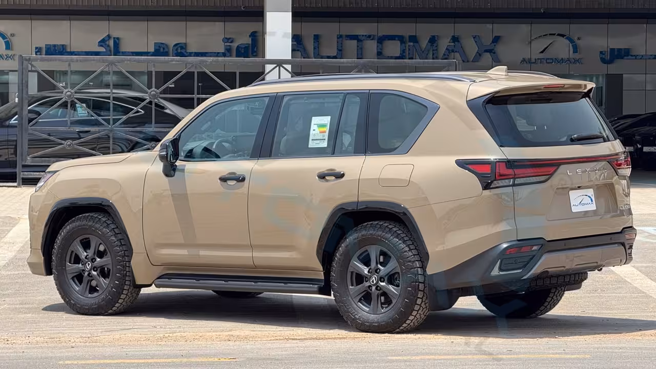2026 Lexus LX photo 4
