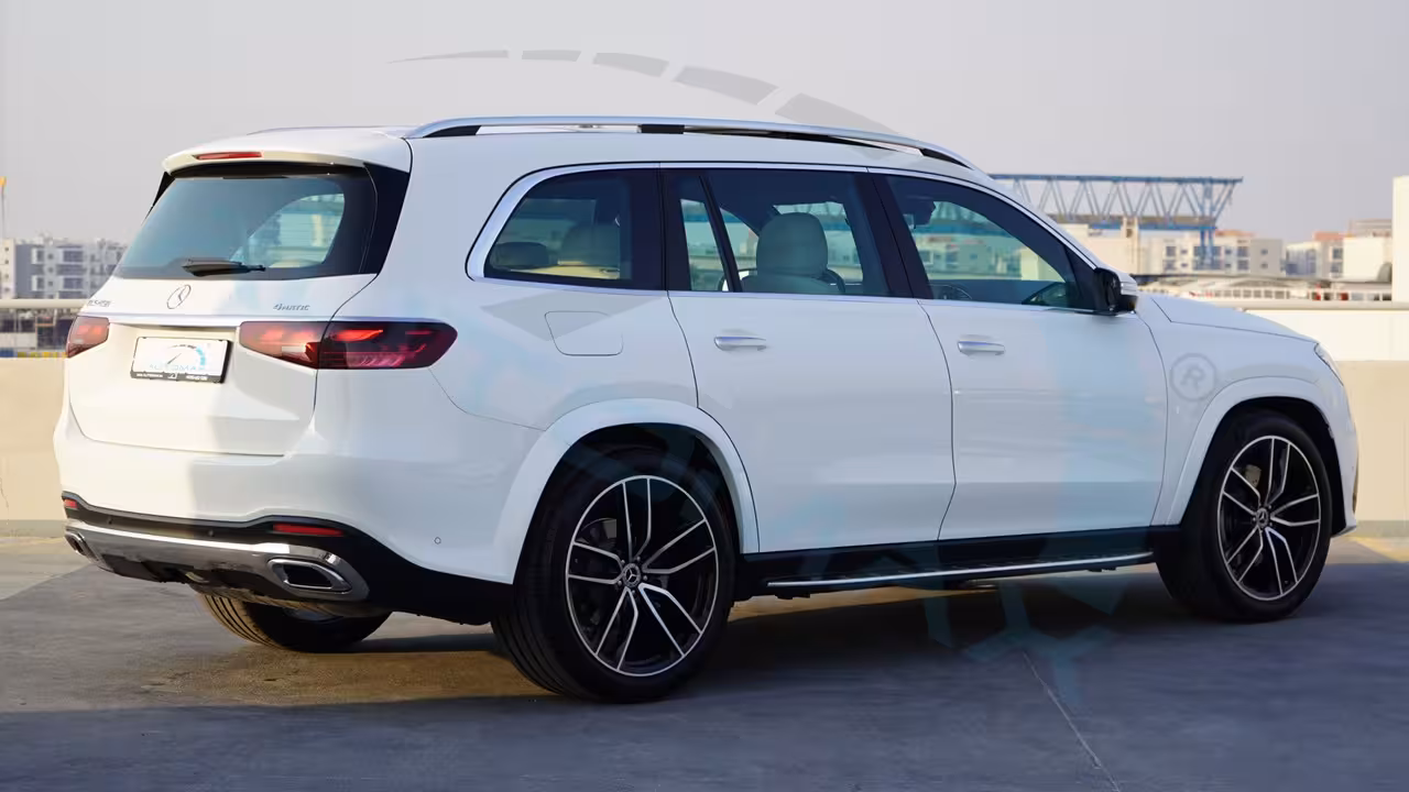 2026 Mercedes-Benz GLS photo 5