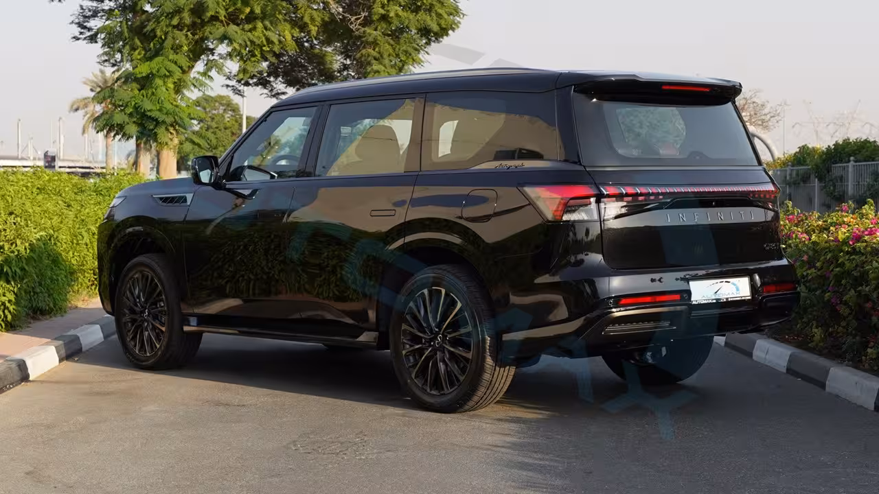 2026 Infiniti QX80 photo 3