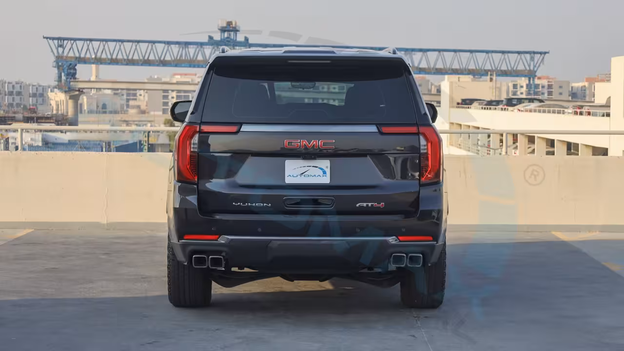 2025 GMC Yukon photo 4