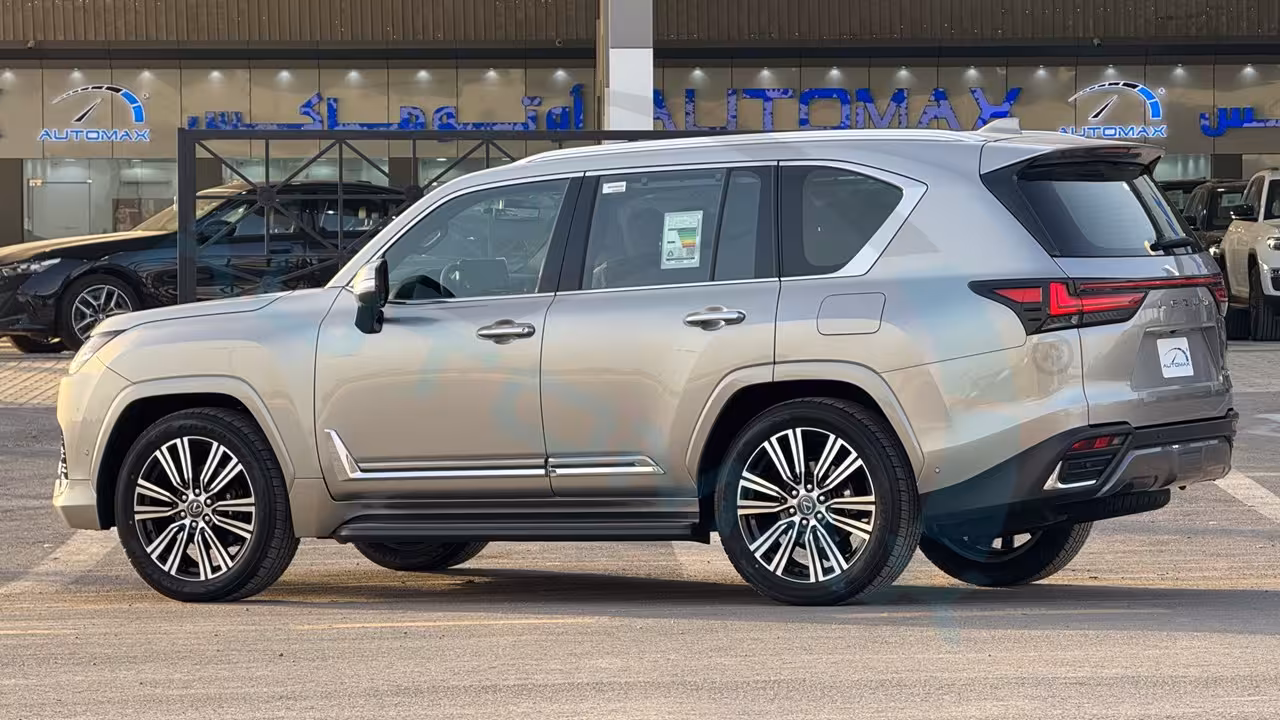 2026 Lexus LX photo 4