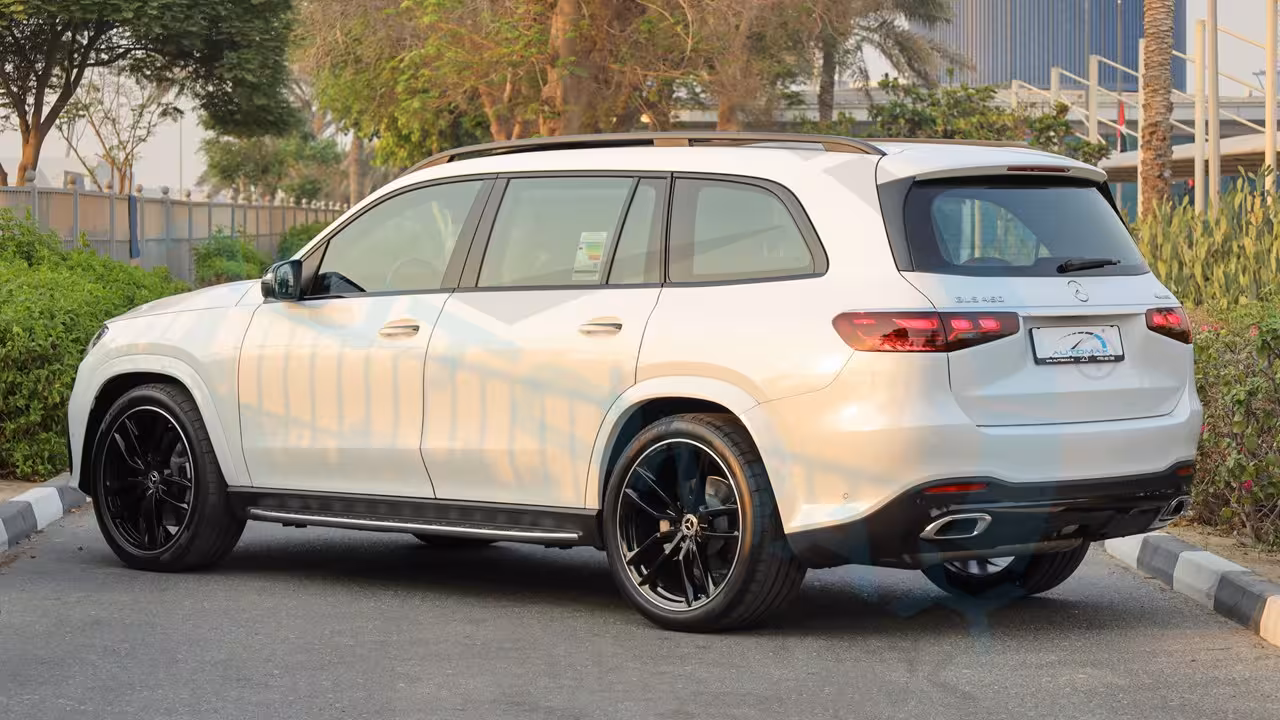 2026 Mercedes-Benz GLS photo 4