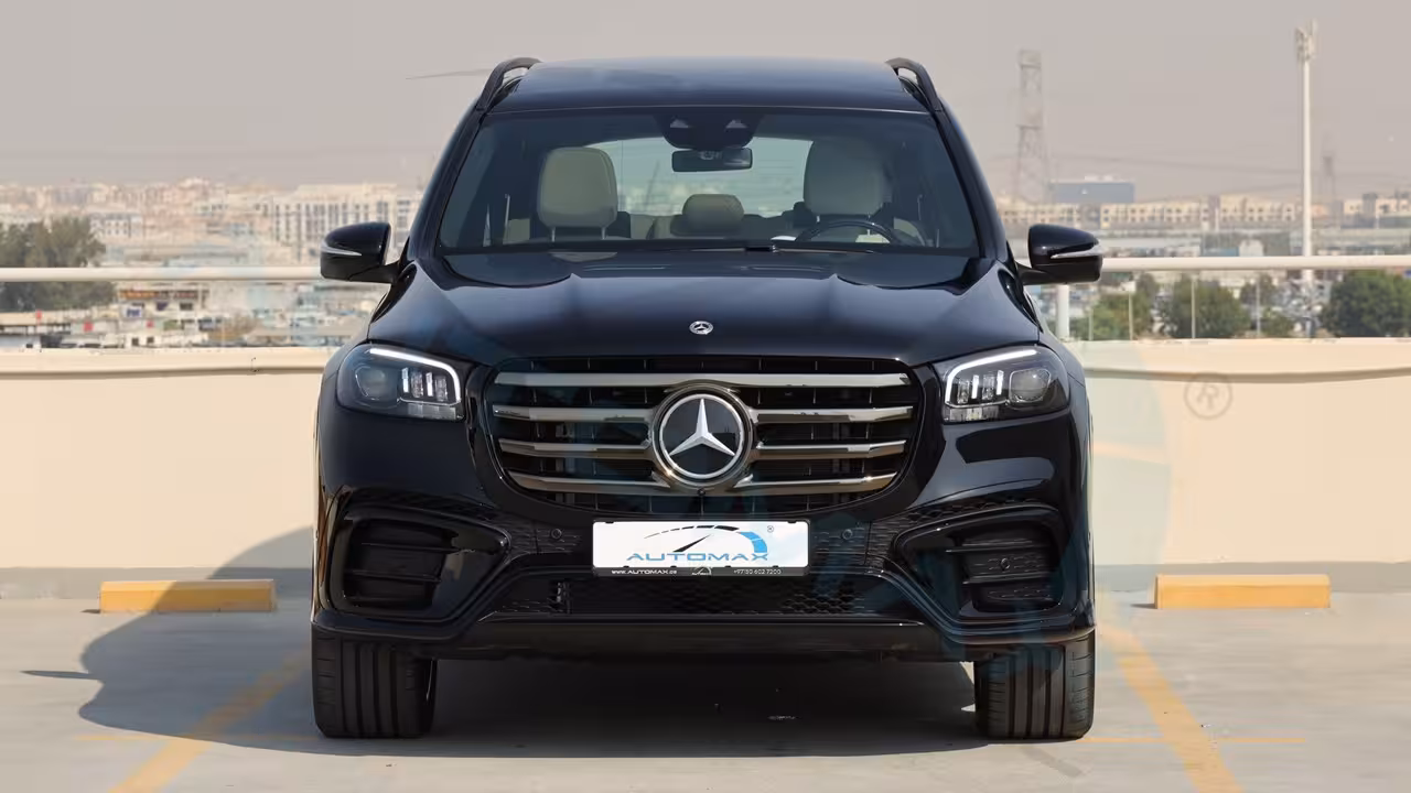 2026 Mercedes-Benz GLS photo 2