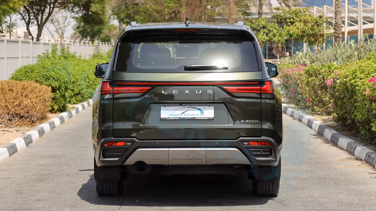 2026 Lexus LX photo 5
