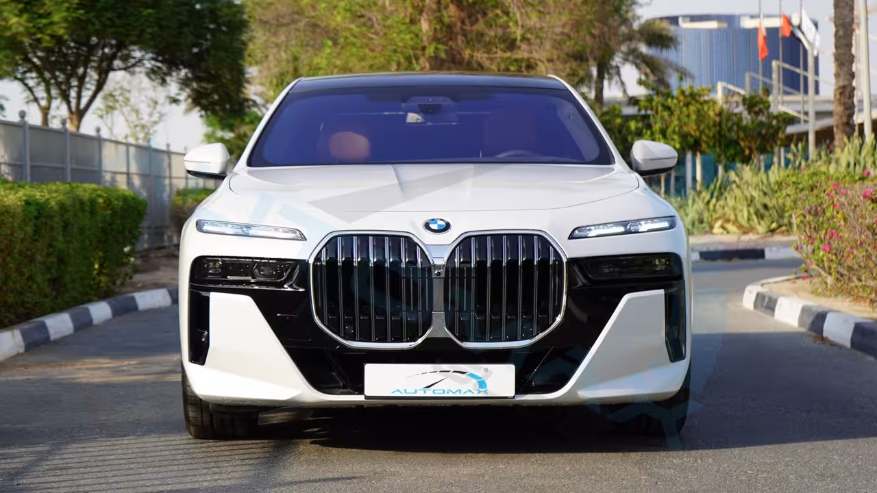 2026 BMW 7 Series photo 2