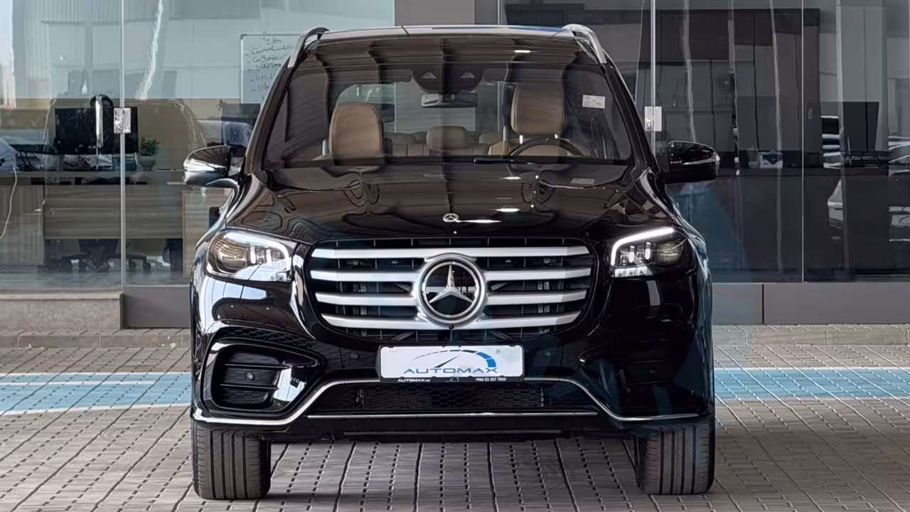 2026 Mercedes-Benz GLS photo 2