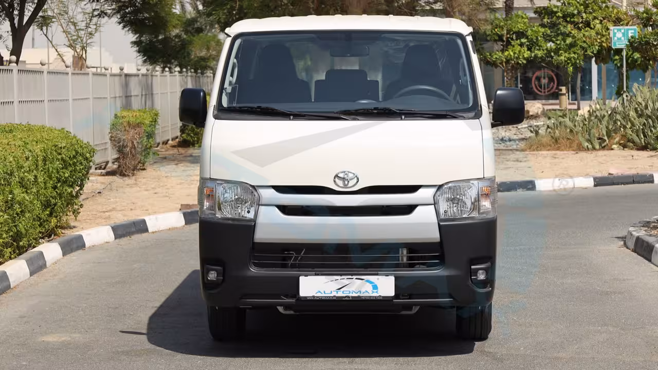 2026 Toyota Hiace photo 2