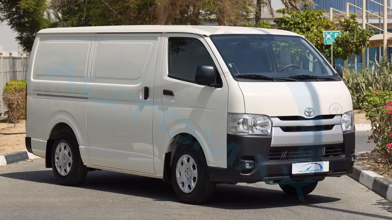 2026 Toyota Hiace photo 3