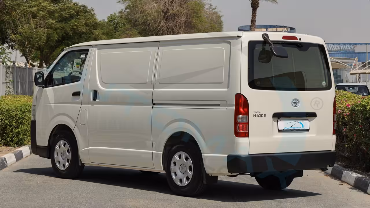 2026 Toyota Hiace photo 4