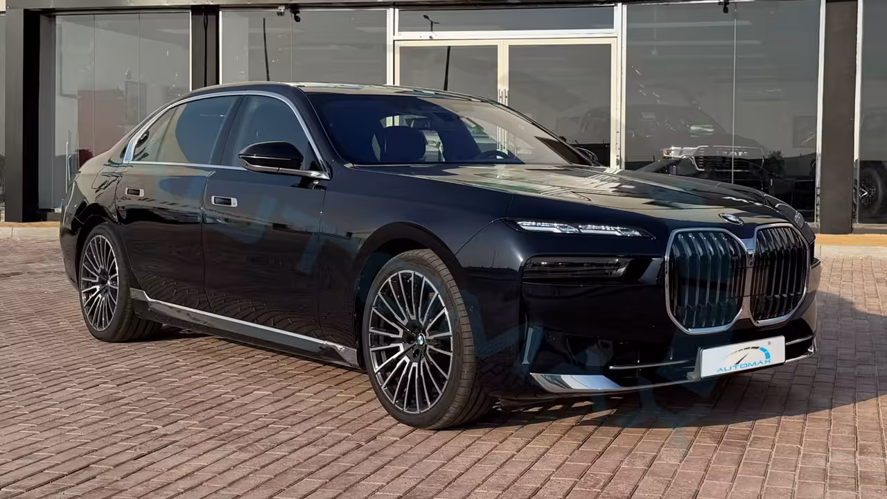 2026 BMW 7 Series photo 3