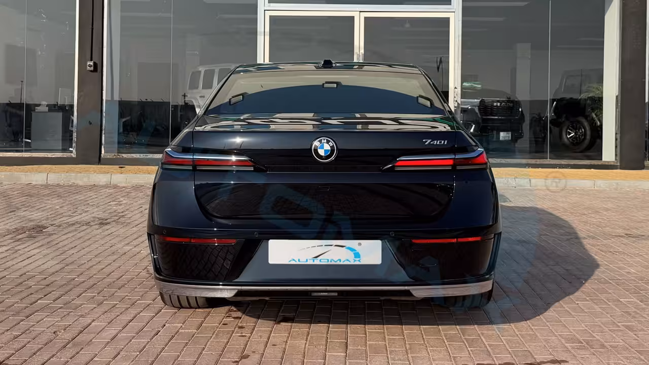 2026 BMW 7 Series photo 5