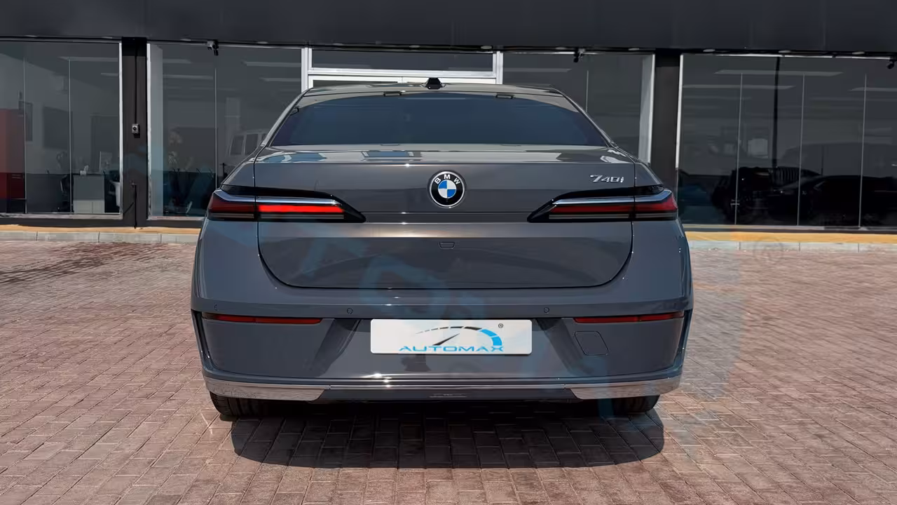 2026 BMW 7 Series photo 5
