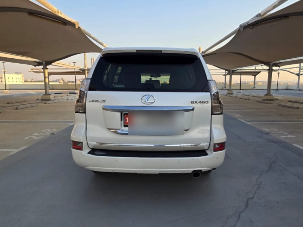 2015 Lexus GX photo 4