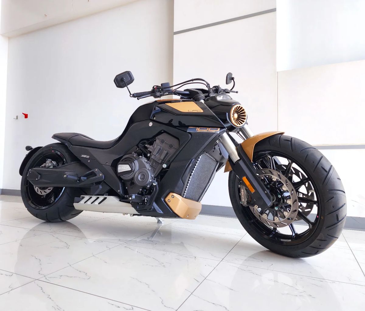 Benda - LFC 700 Pro - Model 2025