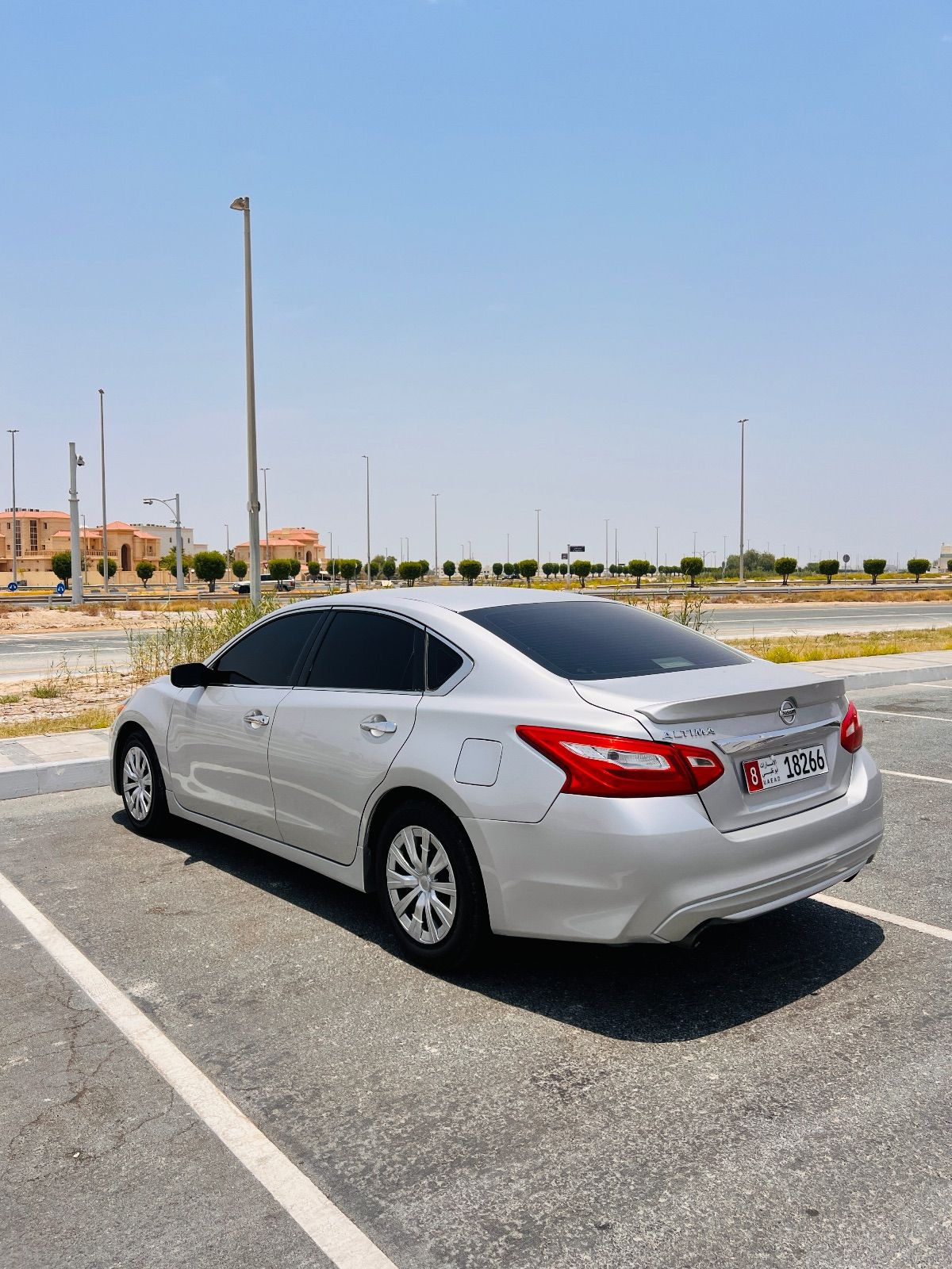 2017 Nissan Altima photo 3