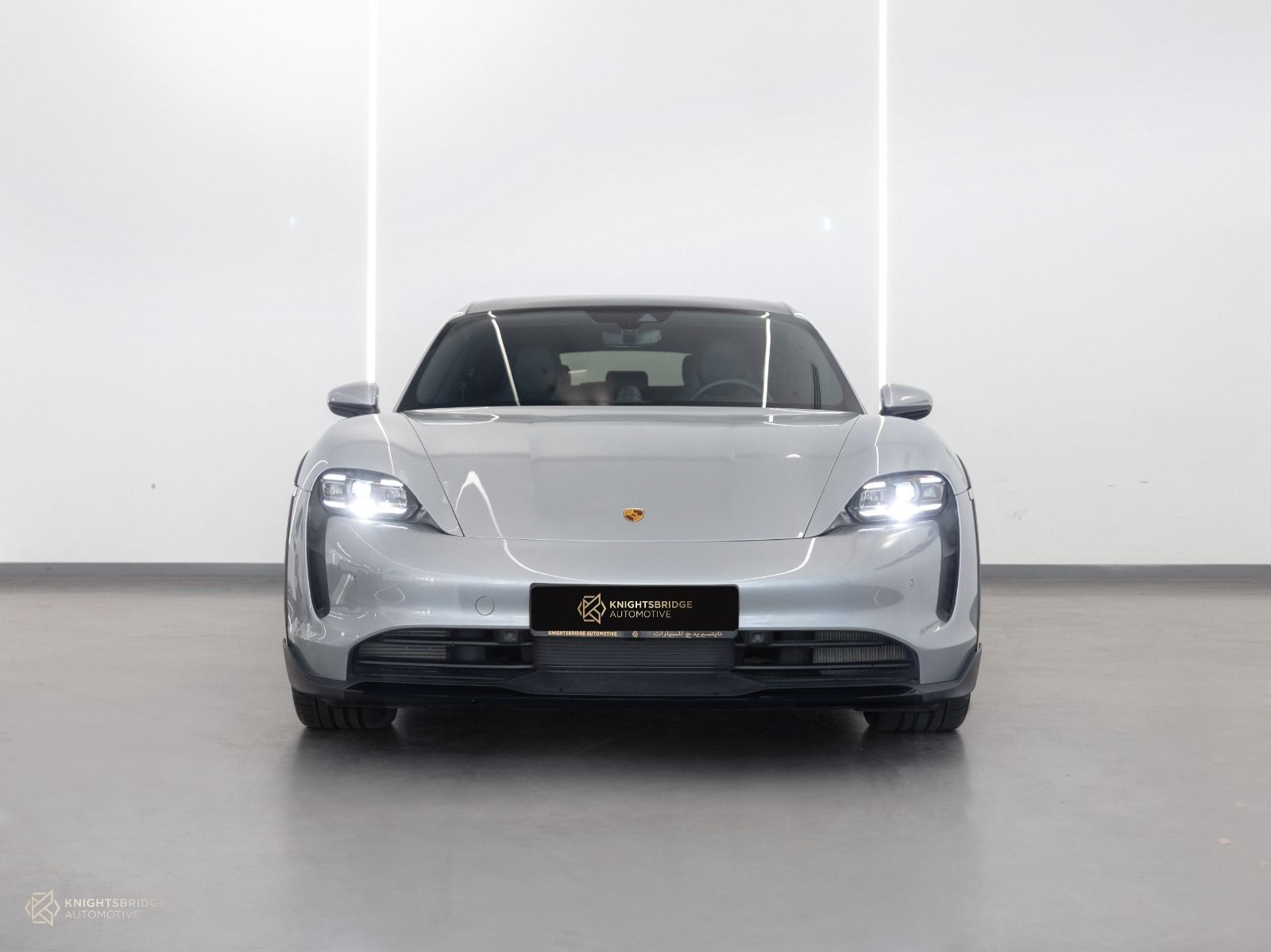 2023 Porsche Taycan photo 2
