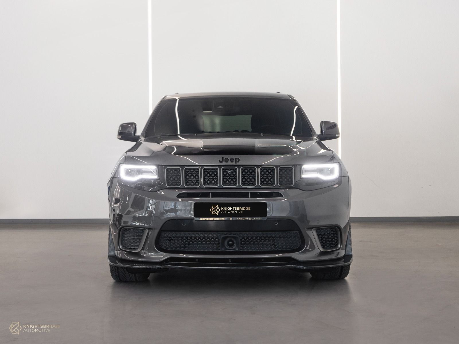 2021 Jeep Grand Cherokee photo 2