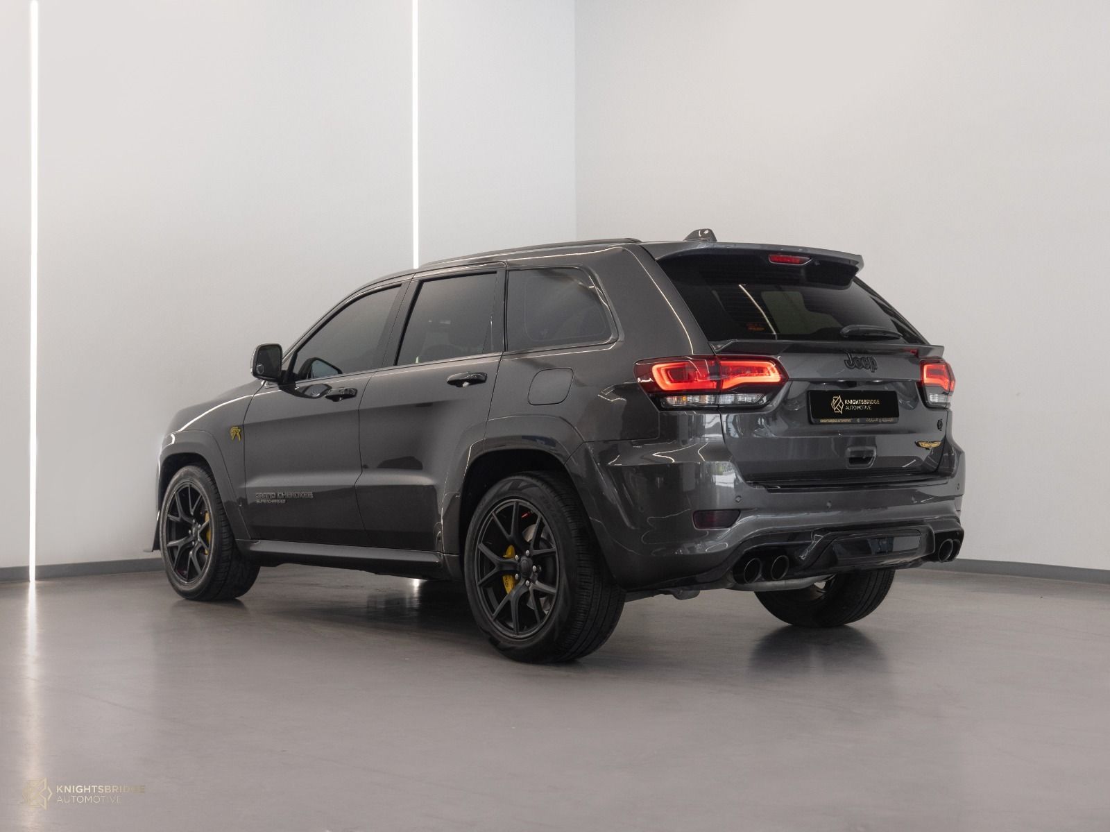 2021 Jeep Grand Cherokee photo 4
